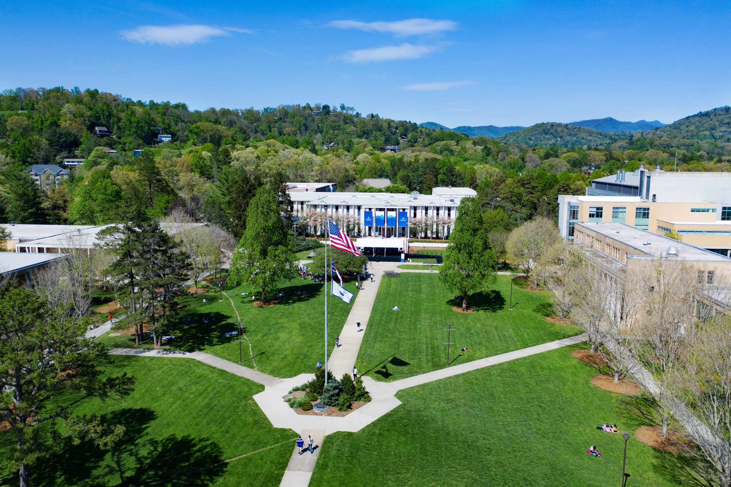 An aerial shot of the quad and Ramsey Library